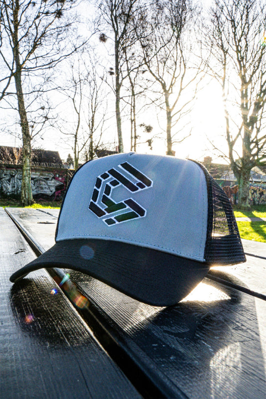 COUREX C LOGO HAT - Black/Grey