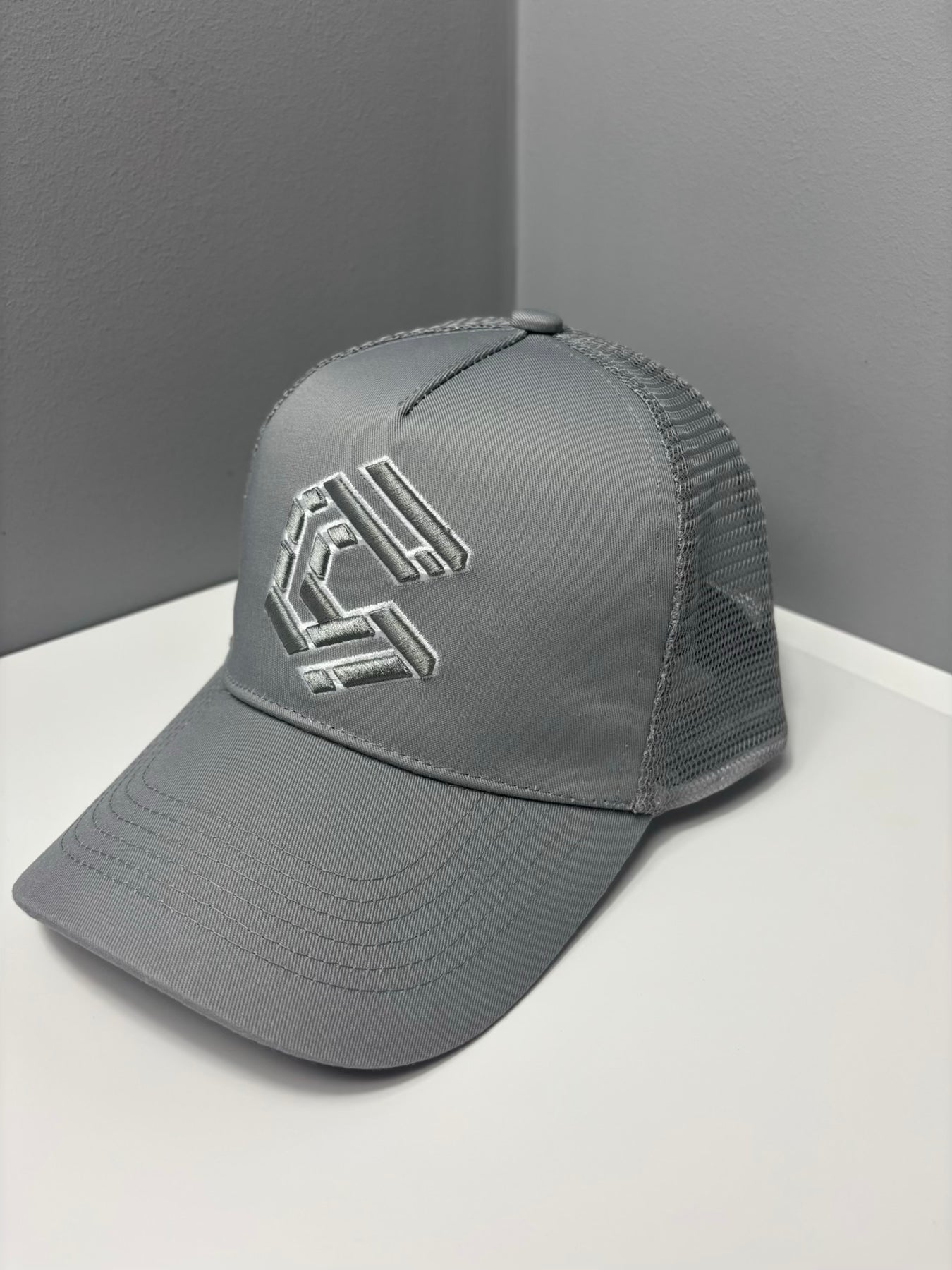 COUREX C LOGO HAT - Grey