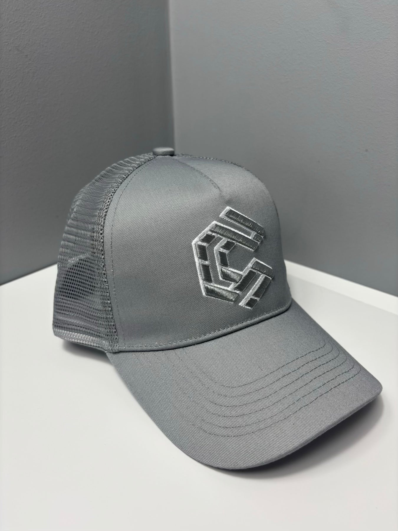 COUREX C LOGO HAT - Grey