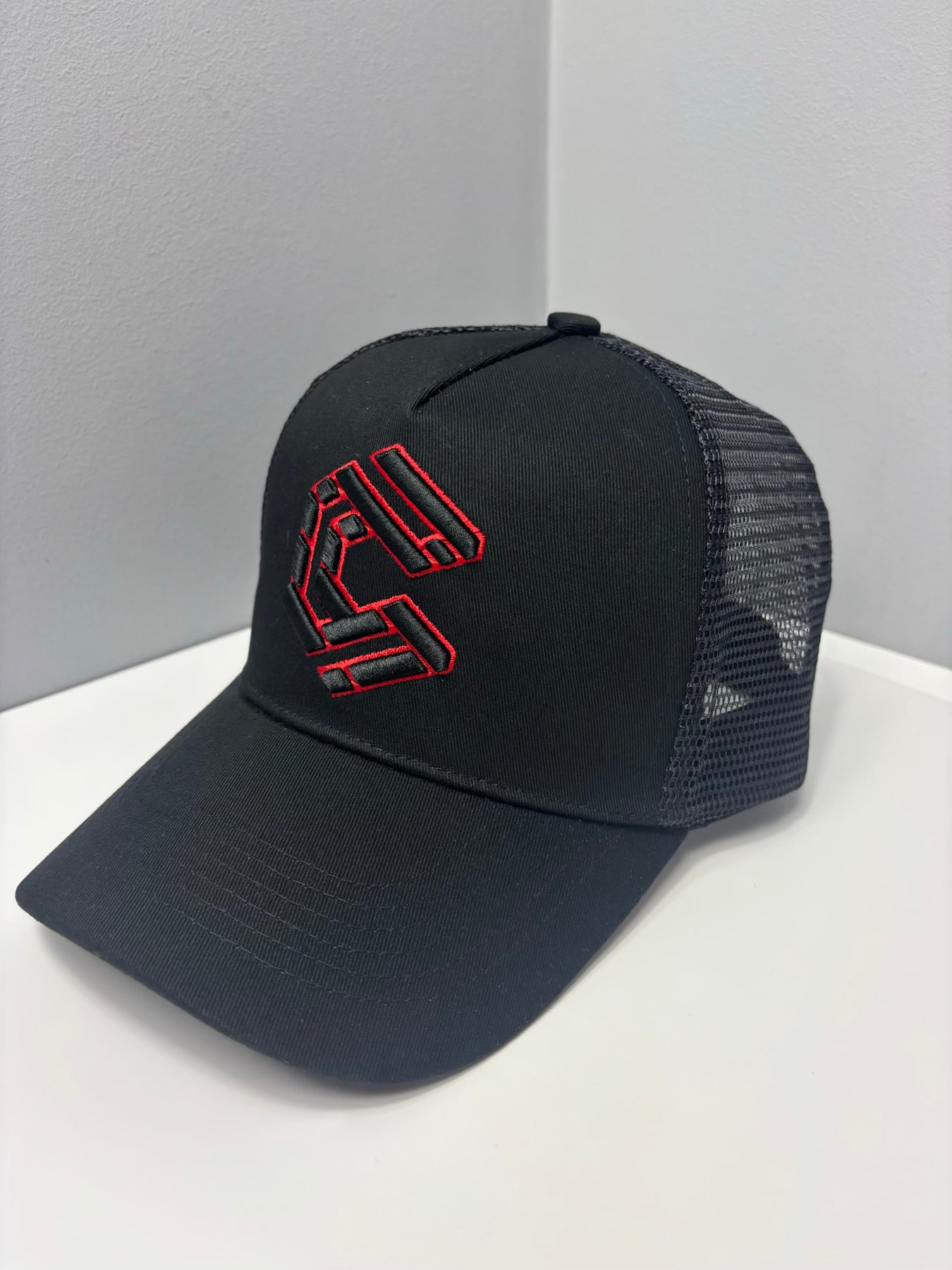 COUREX C LOGO HAT - Black/Red